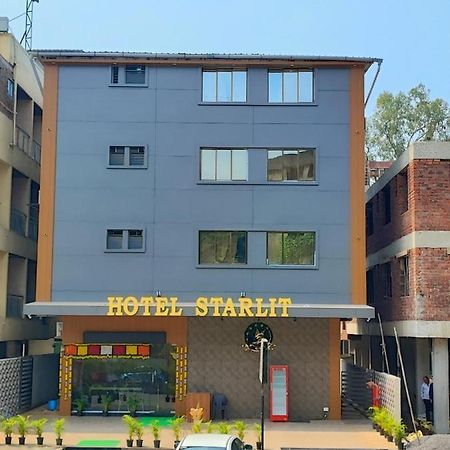 Hotel Starlit Нави Мумбай Екстериор снимка
