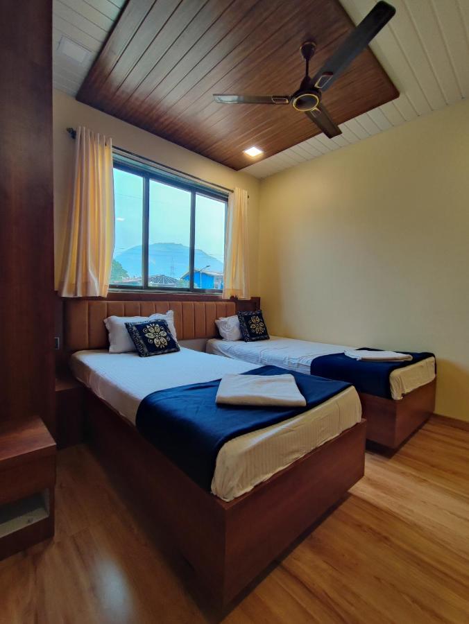 Hotel Starlit Нави Мумбай Екстериор снимка